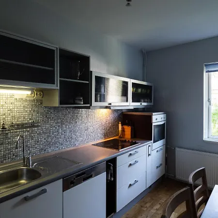 Esplanaadi 25 * 페르누