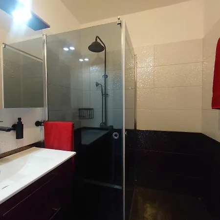 Esplanaadi 25 * Pärnu