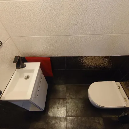 Esplanaadi 25 * 페르누